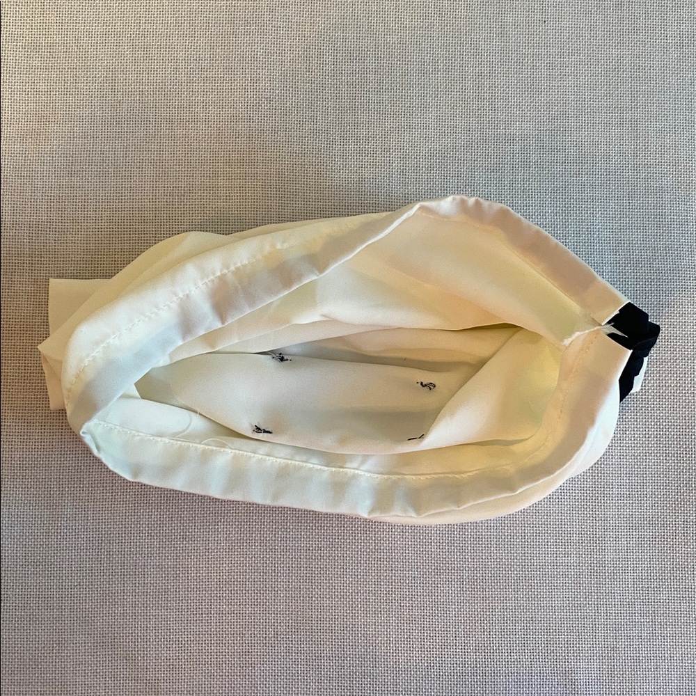 Gucci • Drawstring Dust Bag - Picture 5 of 8